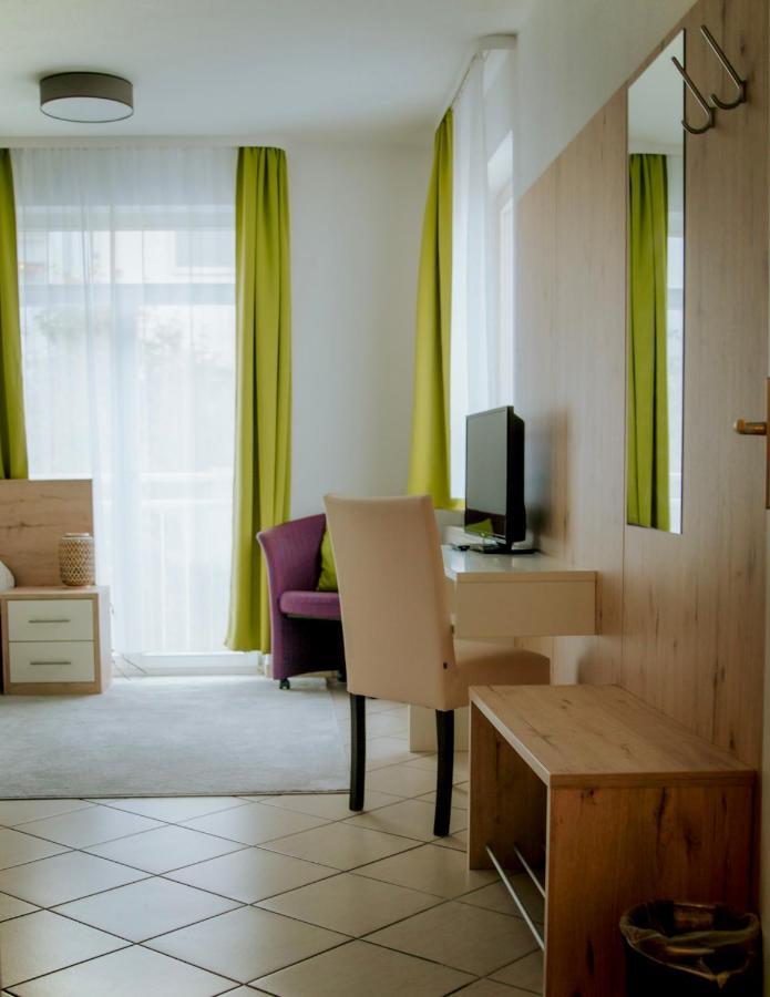 Pension Tokus Nuremberg Exterior photo